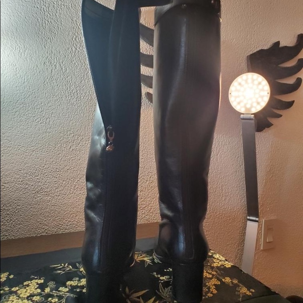 tahari black boots size 8 - Picture 1 of 4